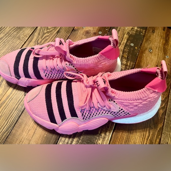 Trae Young 2.0 - Picture 1 of 5